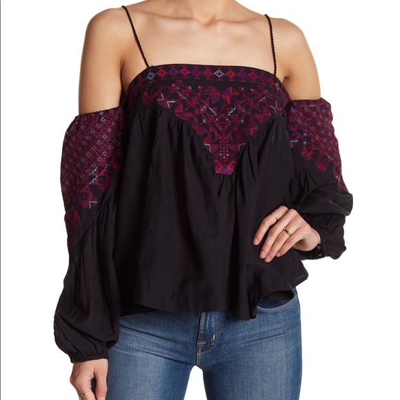 Free People Tops - Free People ‘Vacay Vibin Cold Shoulder Top’